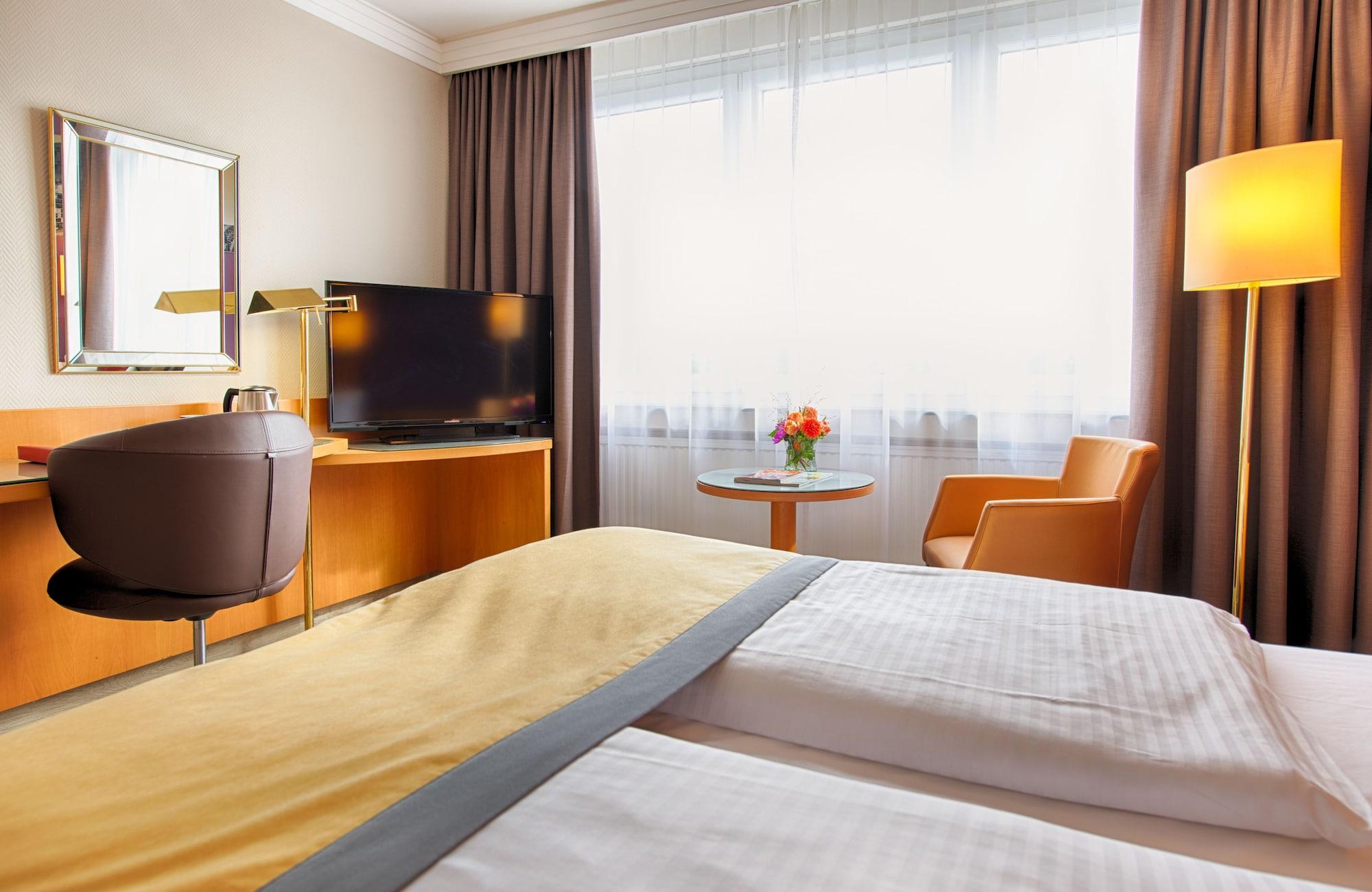 Leonardo Royal Hotel Koeln - Am Stadtwald מראה חיצוני תמונה