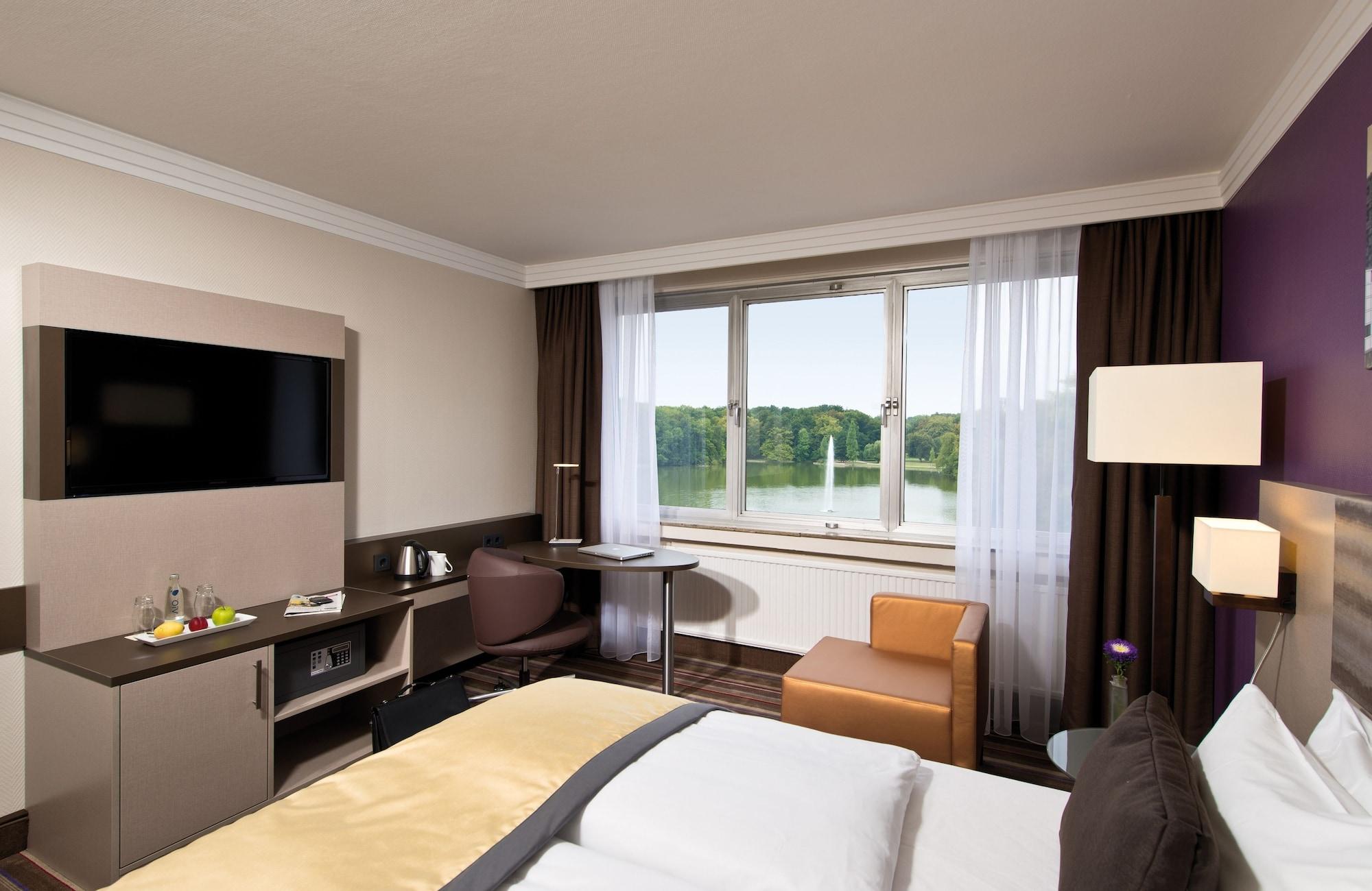 Leonardo Royal Hotel Koeln - Am Stadtwald מראה חיצוני תמונה