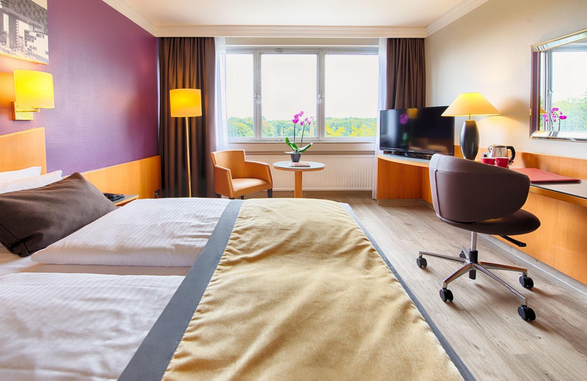 Leonardo Royal Hotel Koeln - Am Stadtwald מראה חיצוני תמונה