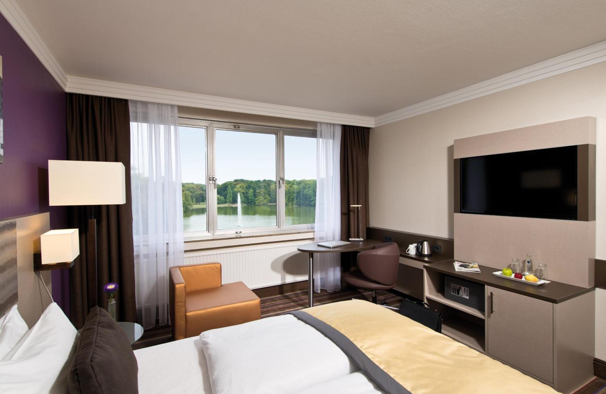 Leonardo Royal Hotel Koeln - Am Stadtwald מראה חיצוני תמונה